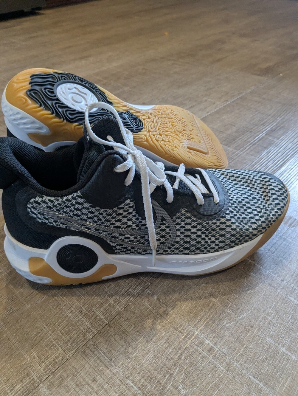 Men's Nike Basketball Shoes